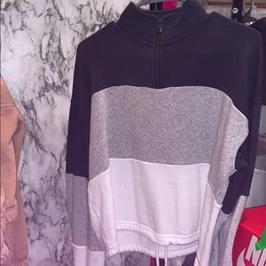 American Eagle cropped quarter zip sweatshirt